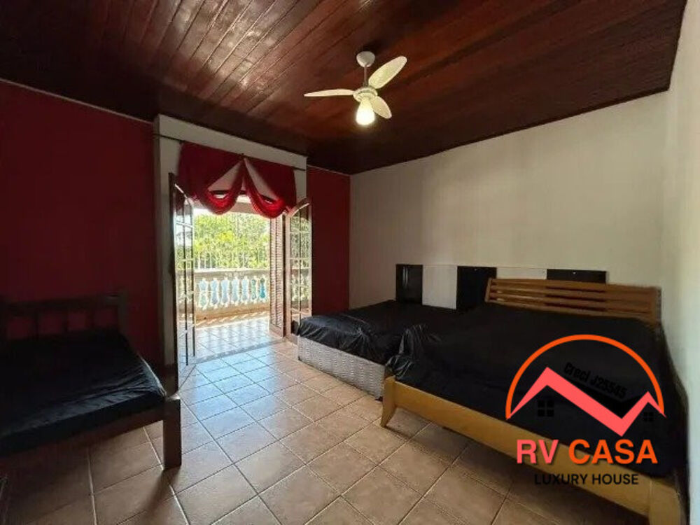Casa à venda com 4 quartos, 200m² - Foto 5
