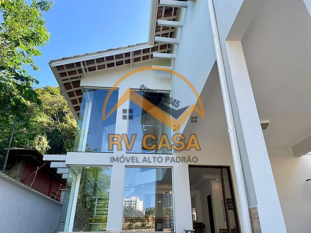 Casa, 3 quartos, 220 m² - Foto 1