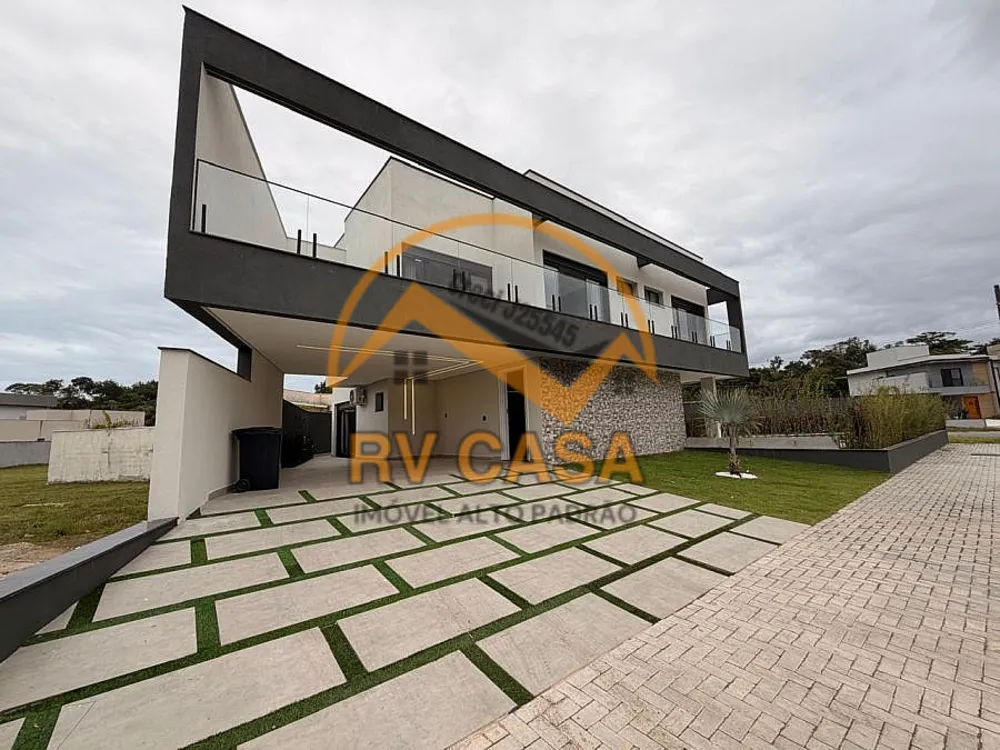 Casa, 6 quartos, 250 m² - Foto 1