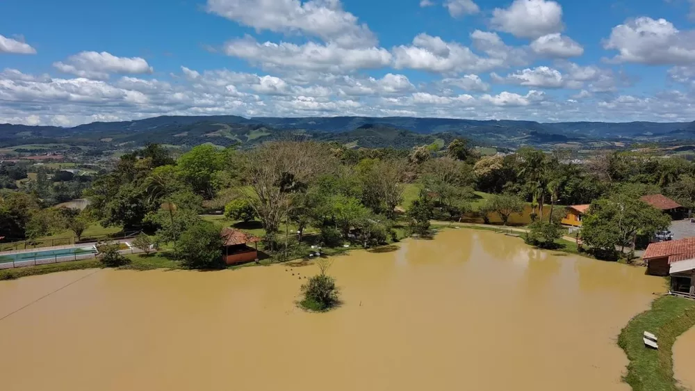 Fazenda à venda com 4 quartos, 950000m² - Foto 4