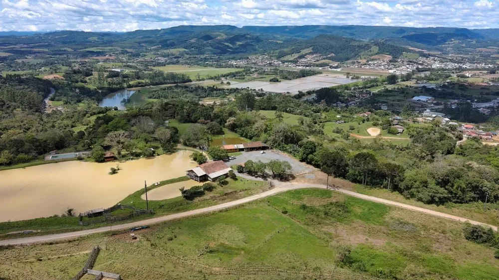 Fazenda à venda com 4 quartos, 950000m² - Foto 3