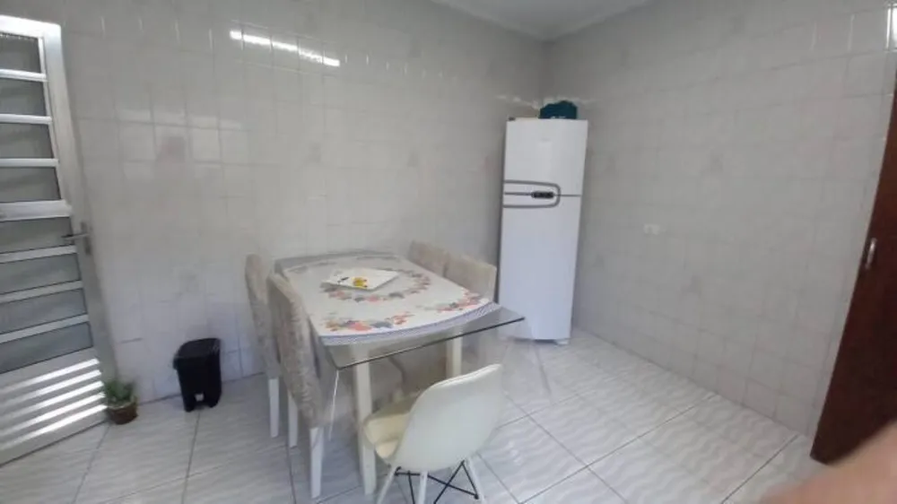 Casa, 3 quartos, 200 m² - Foto 6