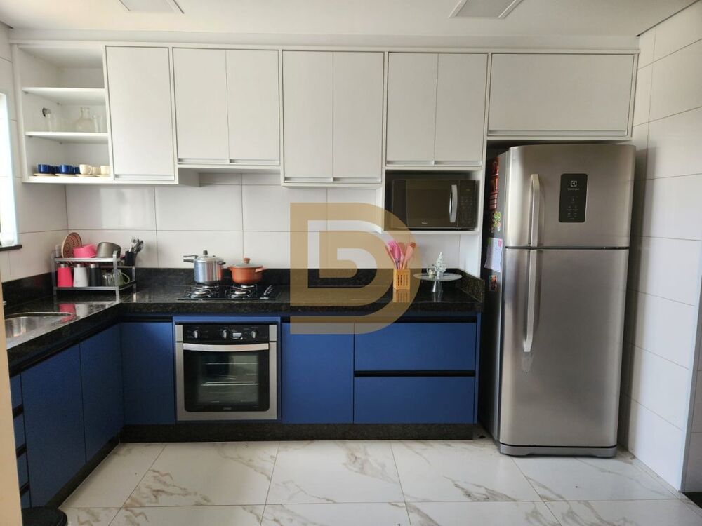 Casa, 3 quartos, 248 m² - Foto 2