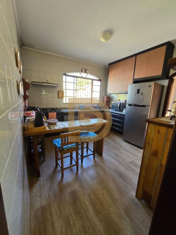 Chácara à venda com 3 quartos, 290m² - Foto 3