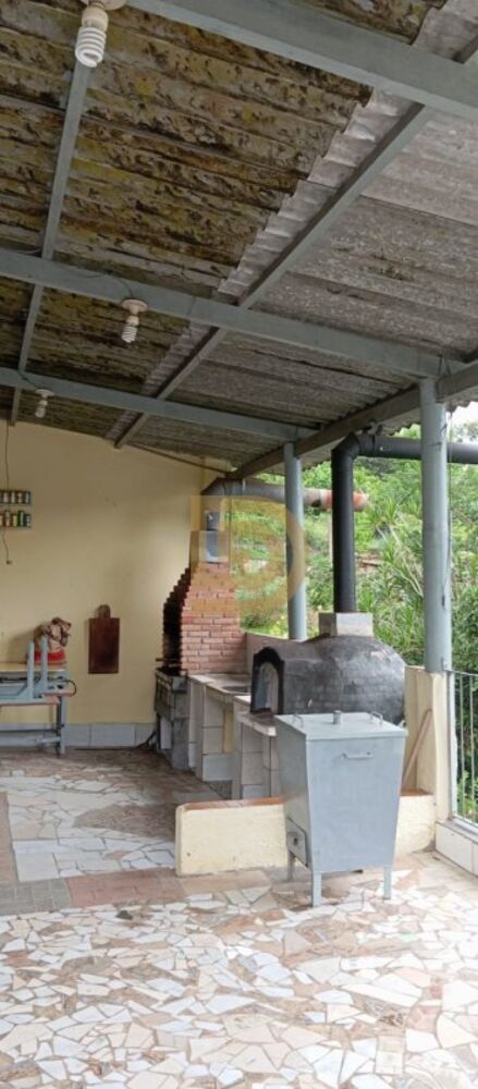 Chácara, 3 quartos, 1800 m² - Foto 1