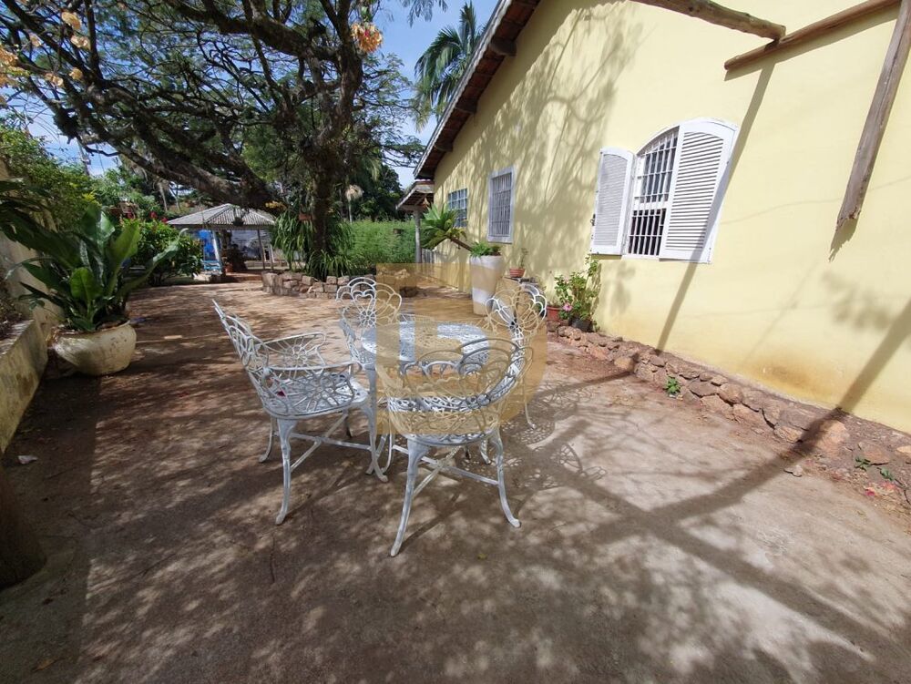 Chácara à venda e aluguel com 2 quartos, 165m² - Foto 1