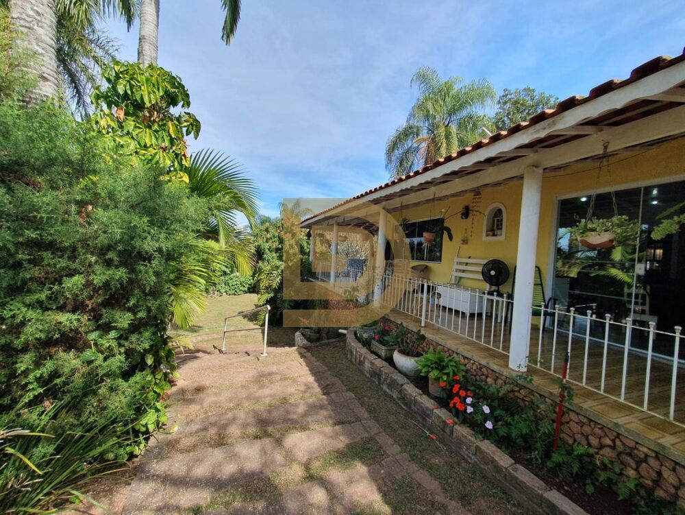 Chácara à venda e aluguel com 2 quartos, 165m² - Foto 3