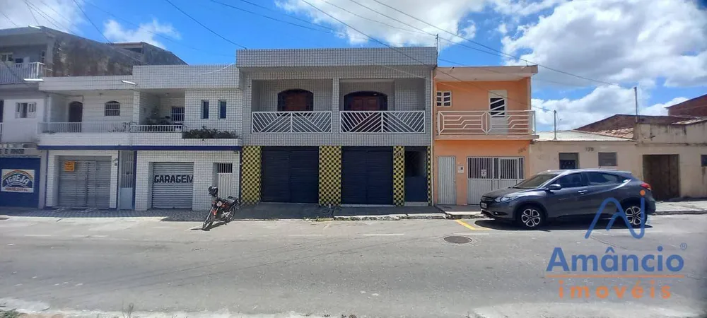 Casa, 4 quartos, 238 m² - Foto 3