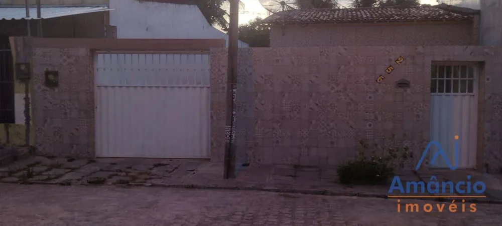 Casa, 3 quartos, 110 m² - Foto 1