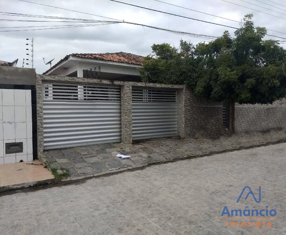 Casa, 3 quartos, 200 m² - Foto 1