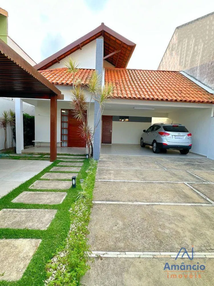 Casa, 3 quartos, 210 m² - Foto 1