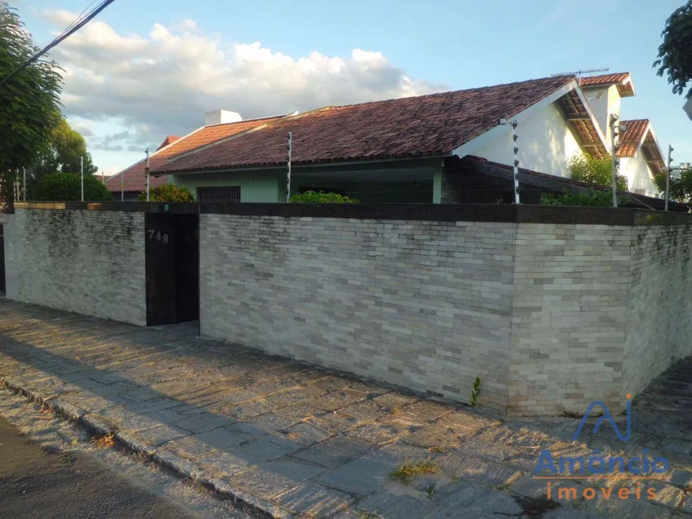 Casa, 4 quartos, 311 m² - Foto 1