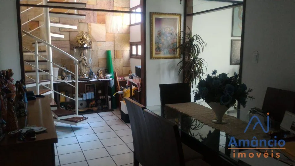 Casa, 3 quartos, 270 m² - Foto 4