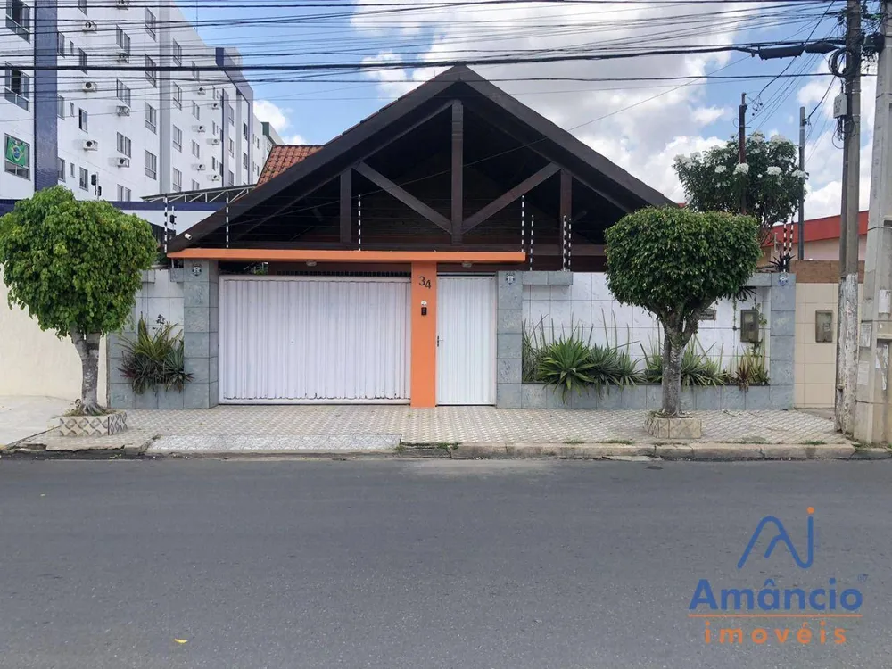Casa, 3 quartos, 290 m² - Foto 1