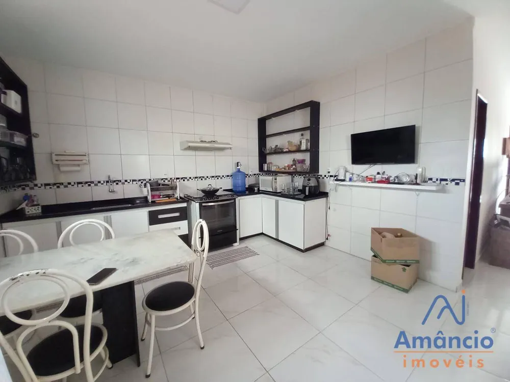 Casa, 6 quartos, 287 m² - Foto 4
