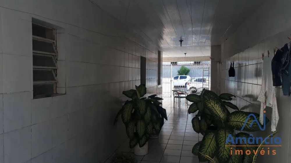 Casa, 5 quartos, 235 m² - Foto 4