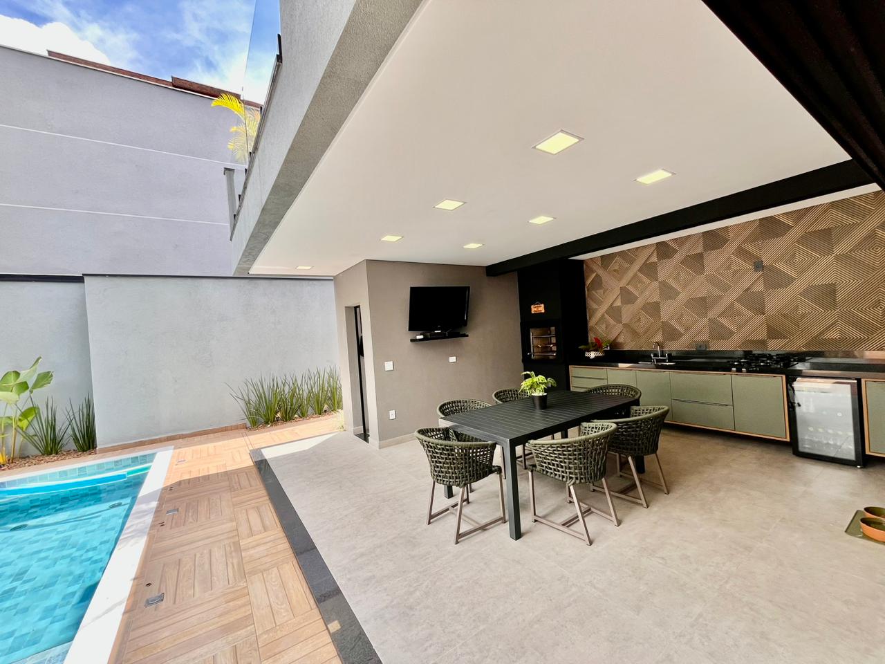 Casa de Condomínio à venda com 4 quartos, 215m² - Foto 17