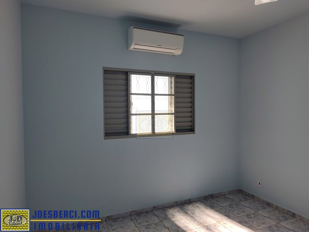Casa à venda com 3 quartos, 211m² - Foto 12