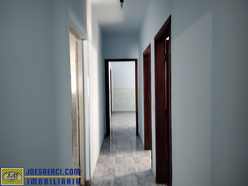 Casa à venda com 3 quartos, 211m² - Foto 9
