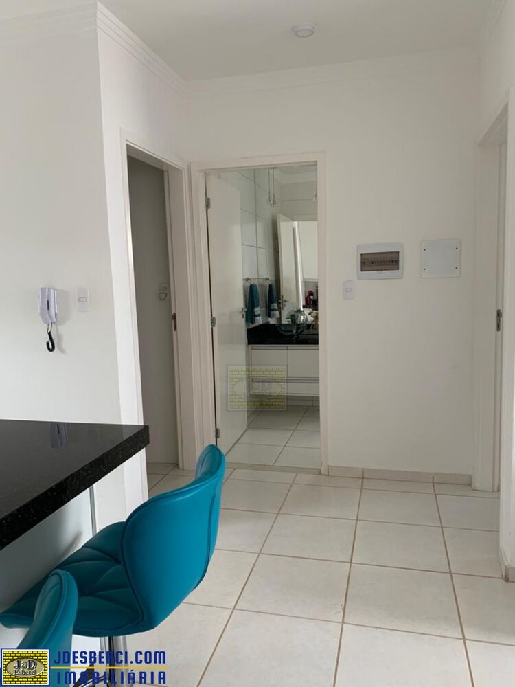 Casa à venda com 2 quartos, 56m² - Foto 2
