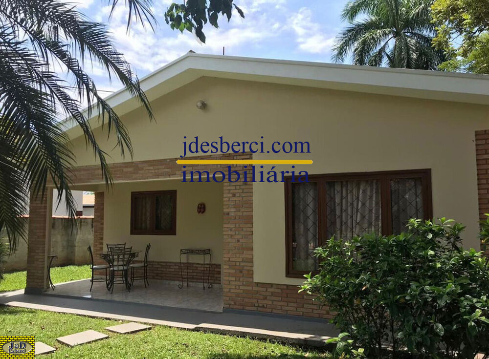 Casa, 5 quartos, 177 m² - Foto 1