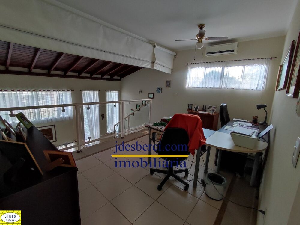 Casa de Condomínio à venda com 3 quartos, 218m² - Foto 24