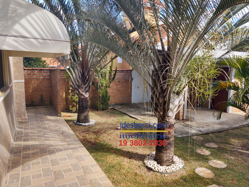 Casa de Condomínio à venda com 3 quartos, 385m² - Foto 1