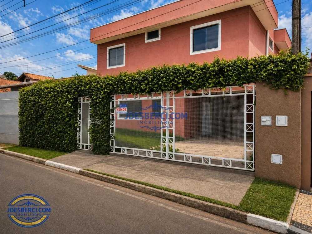 Casa, 3 quartos, 190 m² - Foto 1