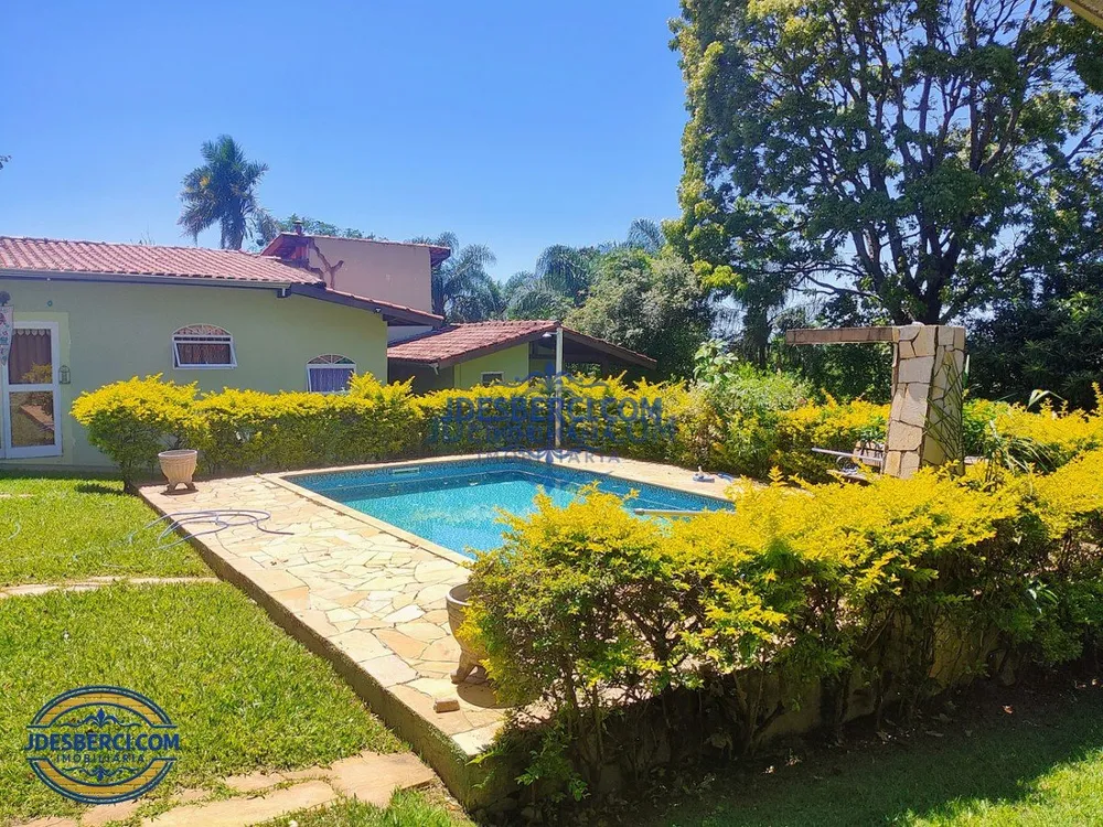Chácara, 5 quartos, 4548 m² - Foto 1
