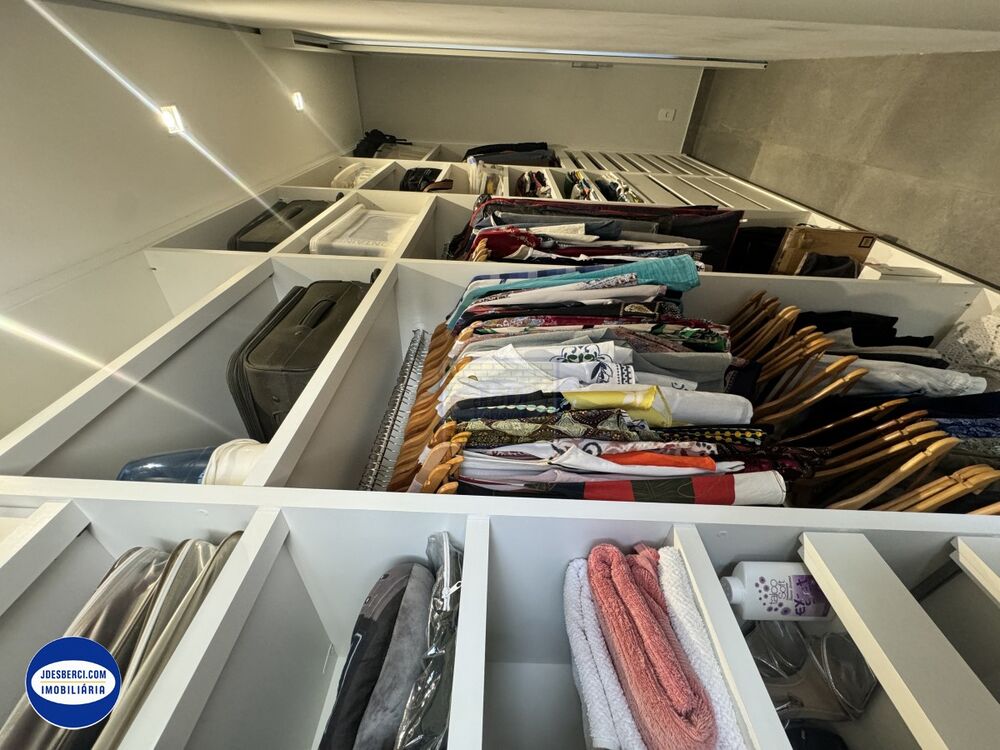 Casa de Condomínio à venda com 4 quartos, 360m² - Foto 11