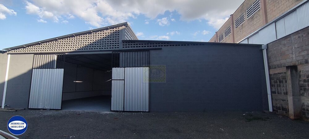 Depósito-Galpão-Armazém para alugar, 330m² - Foto 1