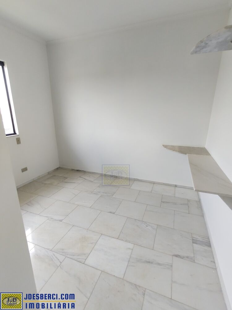 Casa à venda com 3 quartos, 190m² - Foto 7