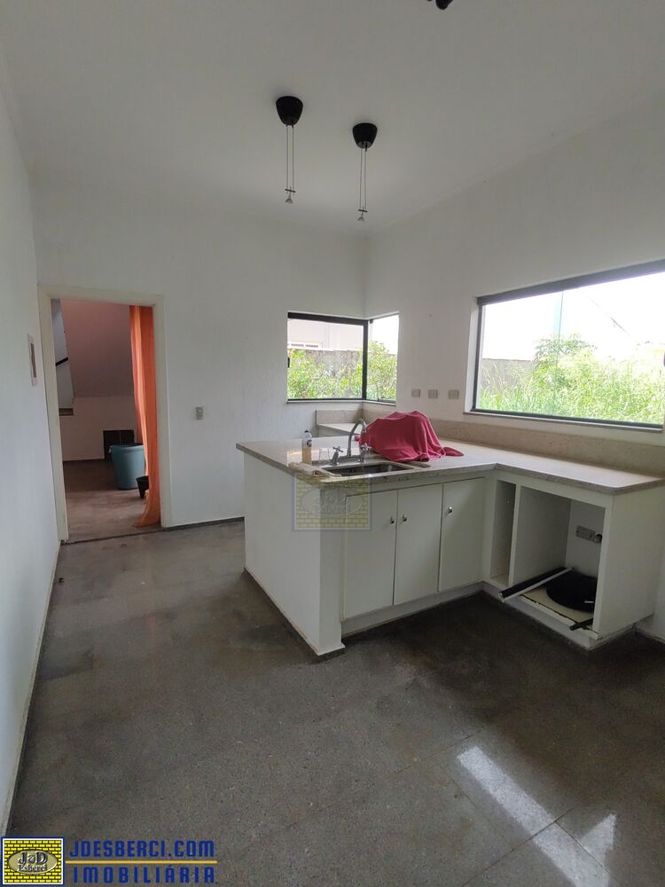 Casa à venda com 3 quartos, 190m² - Foto 5
