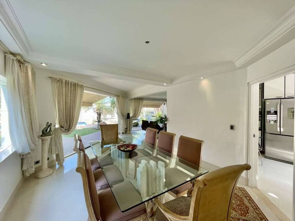 Casa de Condomínio à venda com 4 quartos, 445m² - Foto 4