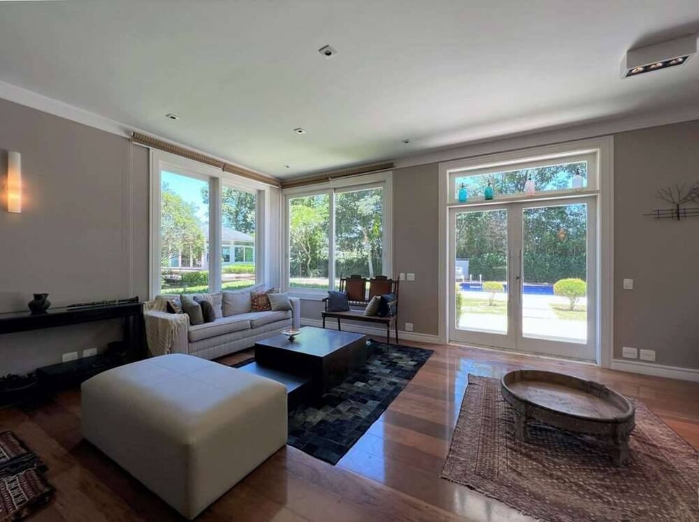 Casa de Condomínio à venda e aluguel com 4 quartos, 660m² - Foto 2