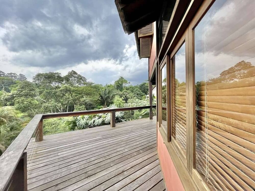 Casa de Condomínio à venda com 3 quartos, 282m² - Foto 4