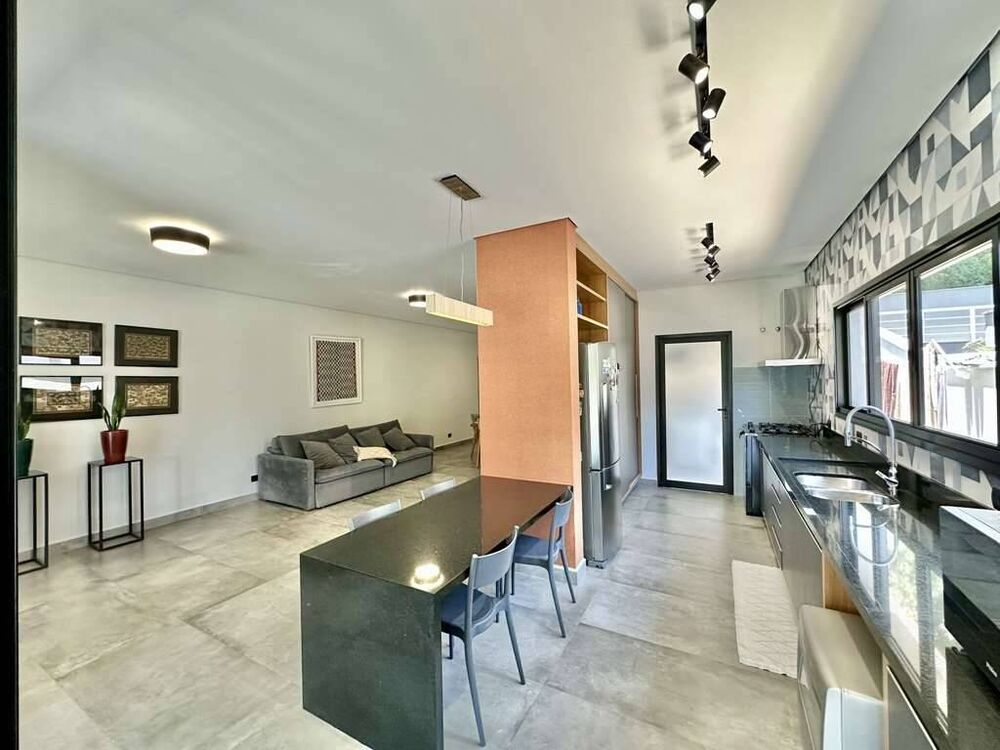 Casa de Condomínio à venda com 3 quartos, 321m² - Foto 5