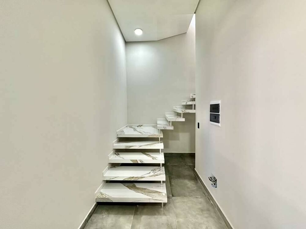 Casa de Condomínio à venda com 3 quartos, 321m² - Foto 3