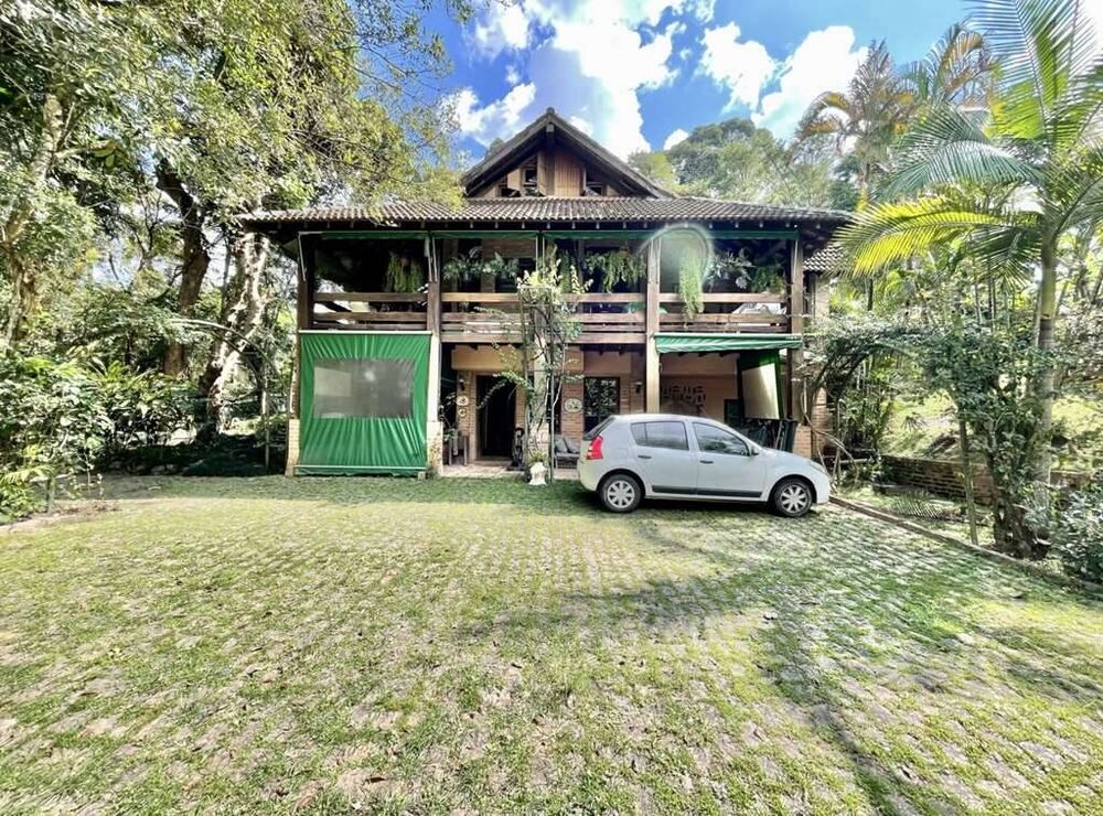 Casa à venda com 3 quartos, 363m² - Foto 10