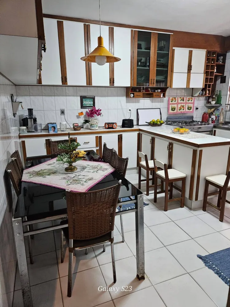 Casa, 4 quartos, 229 m² - Foto 8