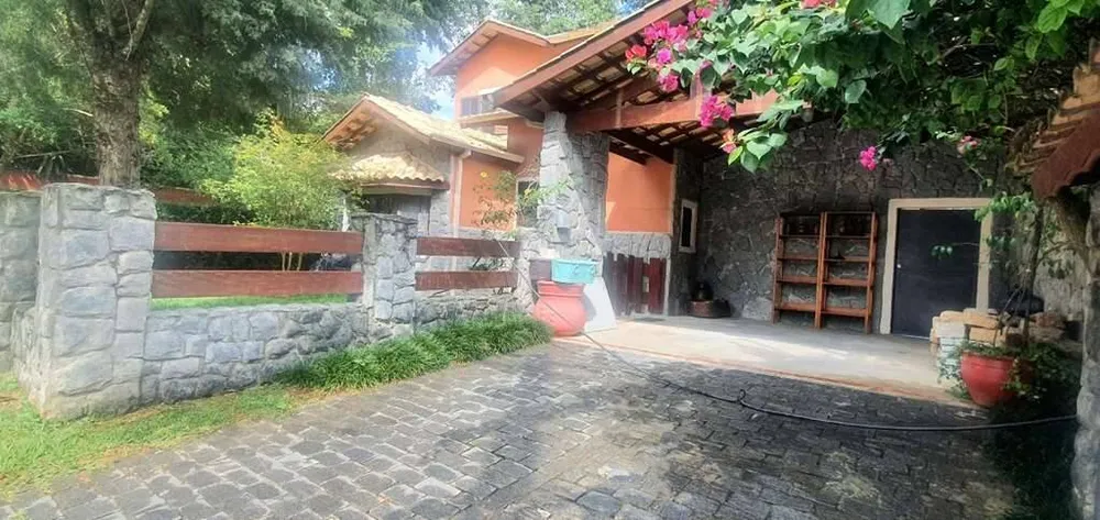 Casa, 4 quartos, 213 m² - Foto 2