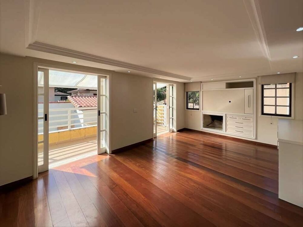 Casa de Condomínio à venda com 4 quartos, 360m² - Foto 6