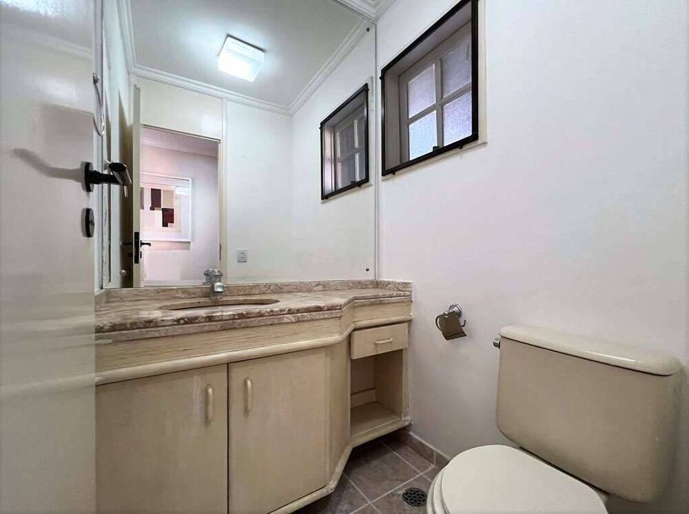 Casa de Condomínio à venda com 4 quartos, 360m² - Foto 3