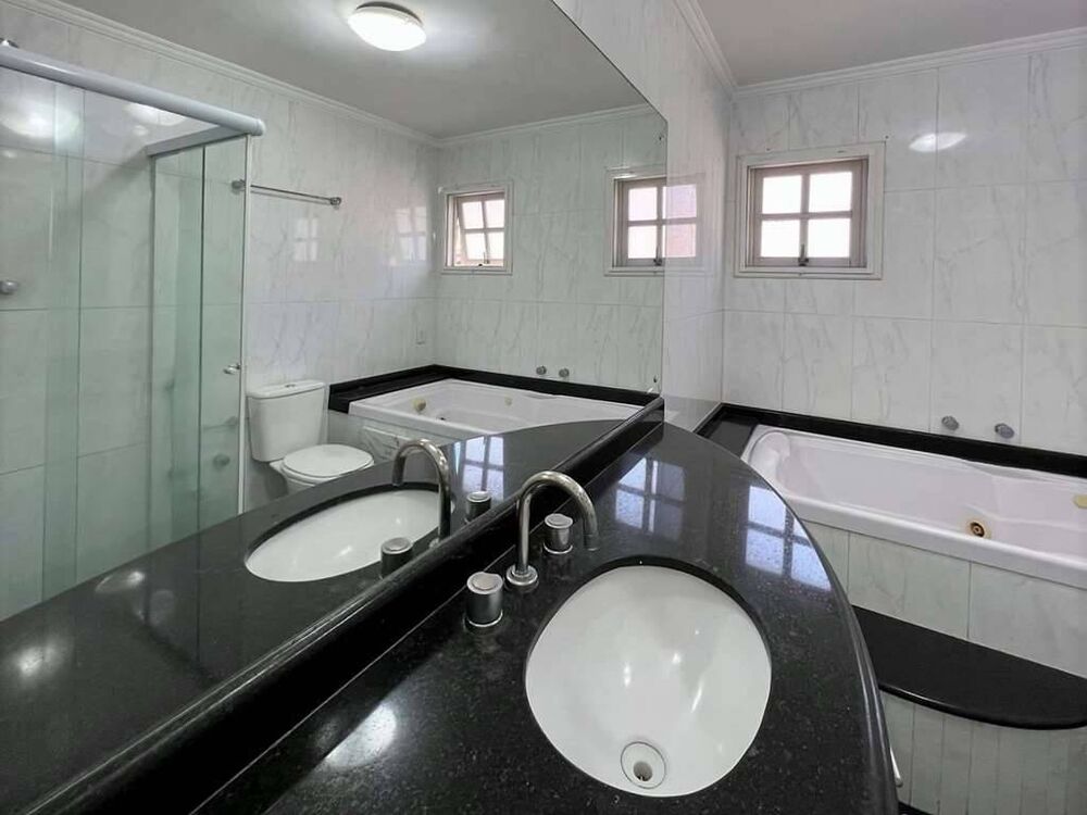 Casa de Condomínio à venda com 4 quartos, 360m² - Foto 8