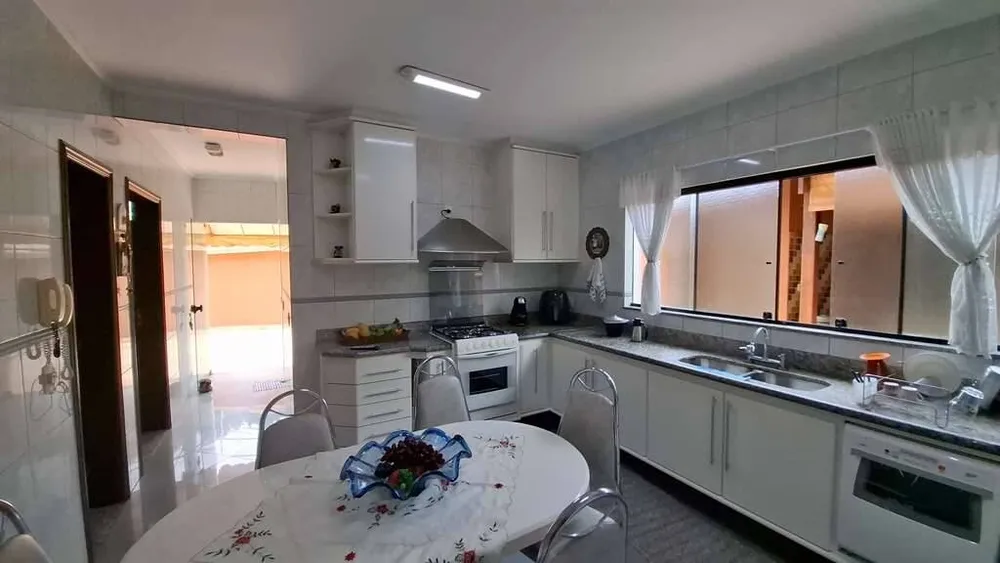 Casa, 3 quartos, 339 m² - Foto 7