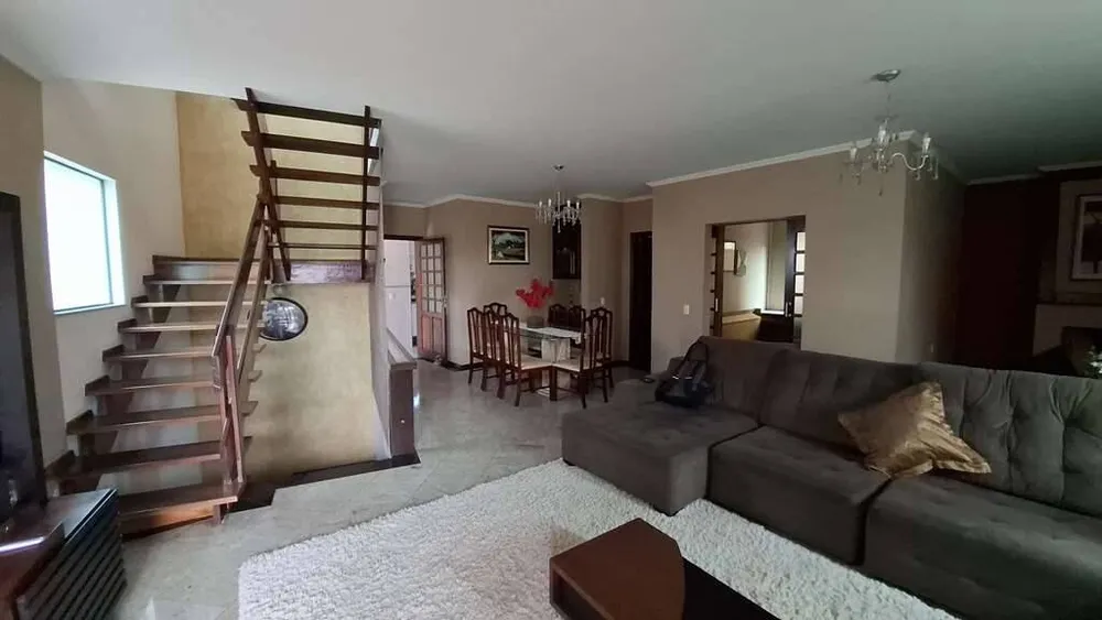 Casa, 3 quartos, 339 m² - Foto 8