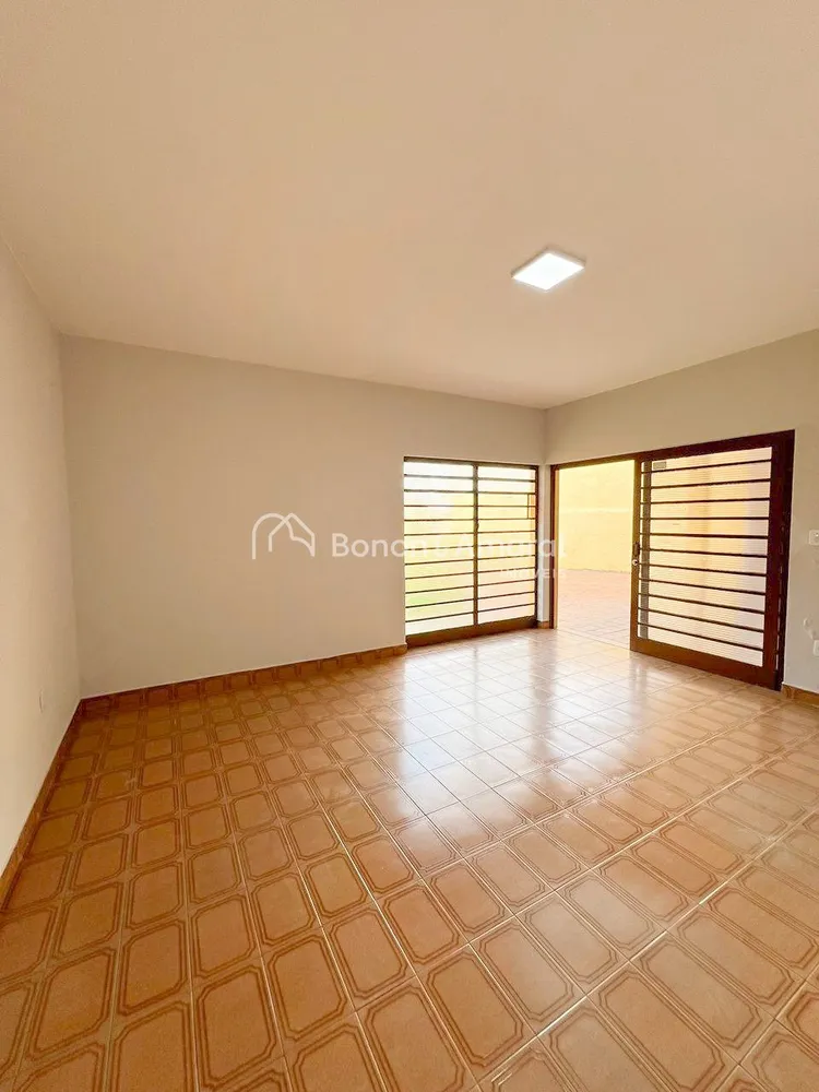 Casa, 3 quartos, 259 m² - Foto 3