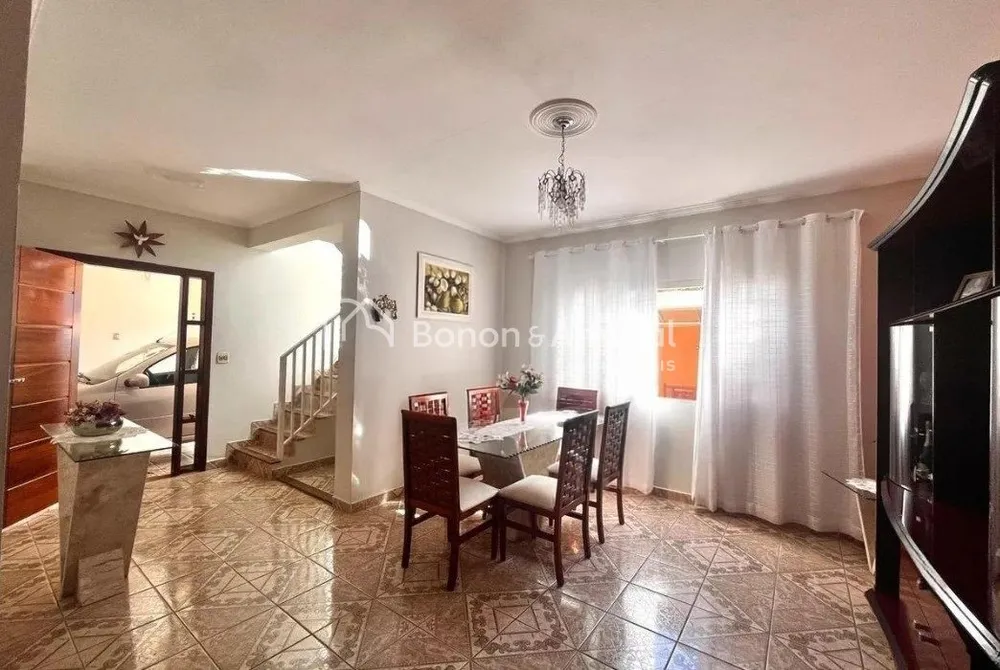 Casa, 3 quartos, 196 m² - Foto 6