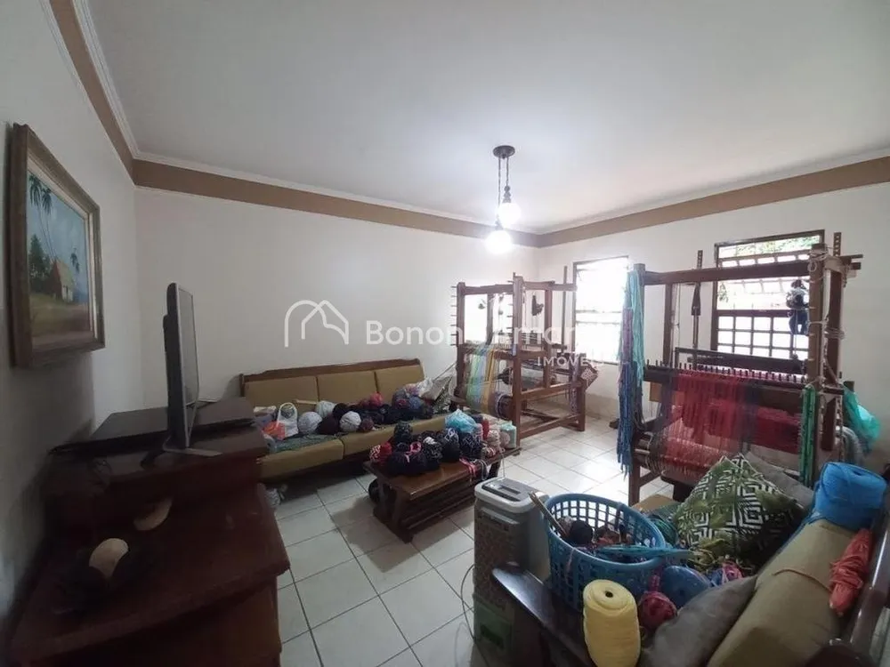 Casa, 3 quartos, 202 m² - Foto 1