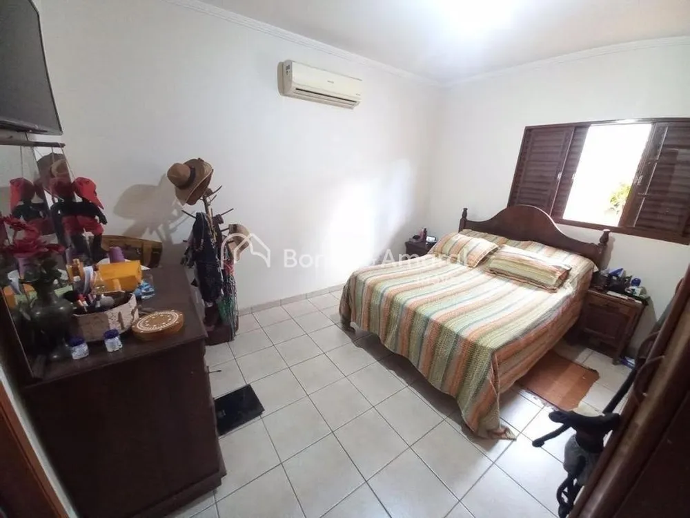 Casa, 3 quartos, 202 m² - Foto 4